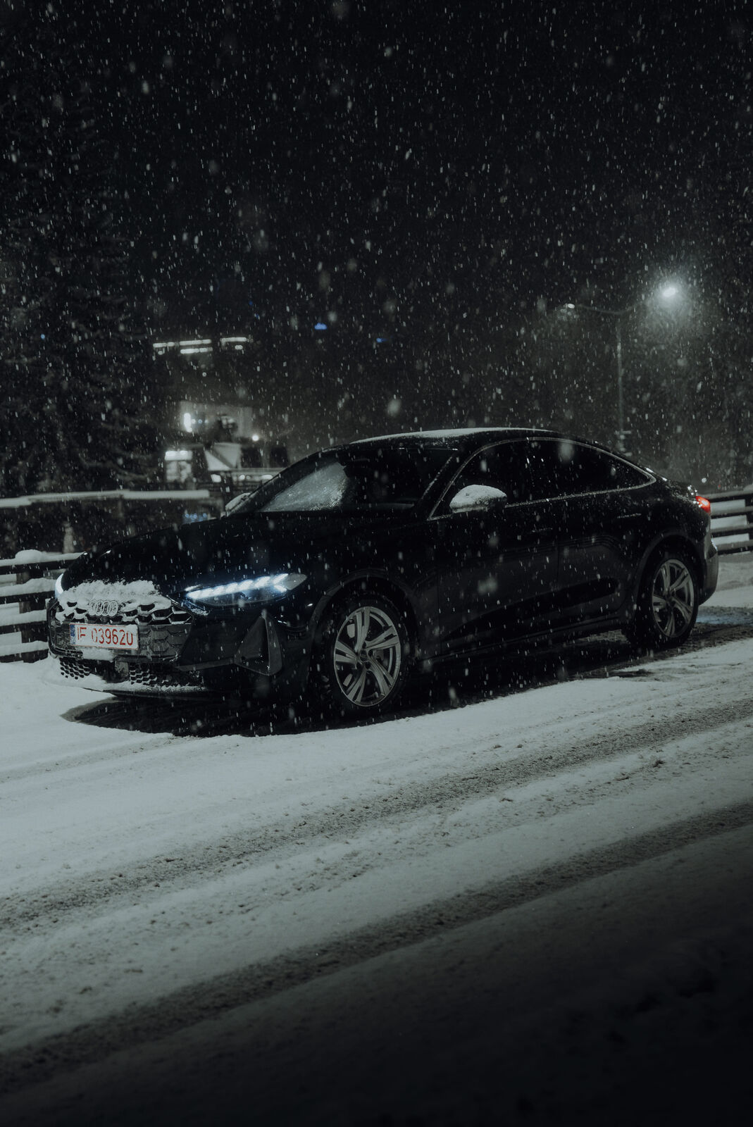 Audi A5 2025 in snow, frame 1