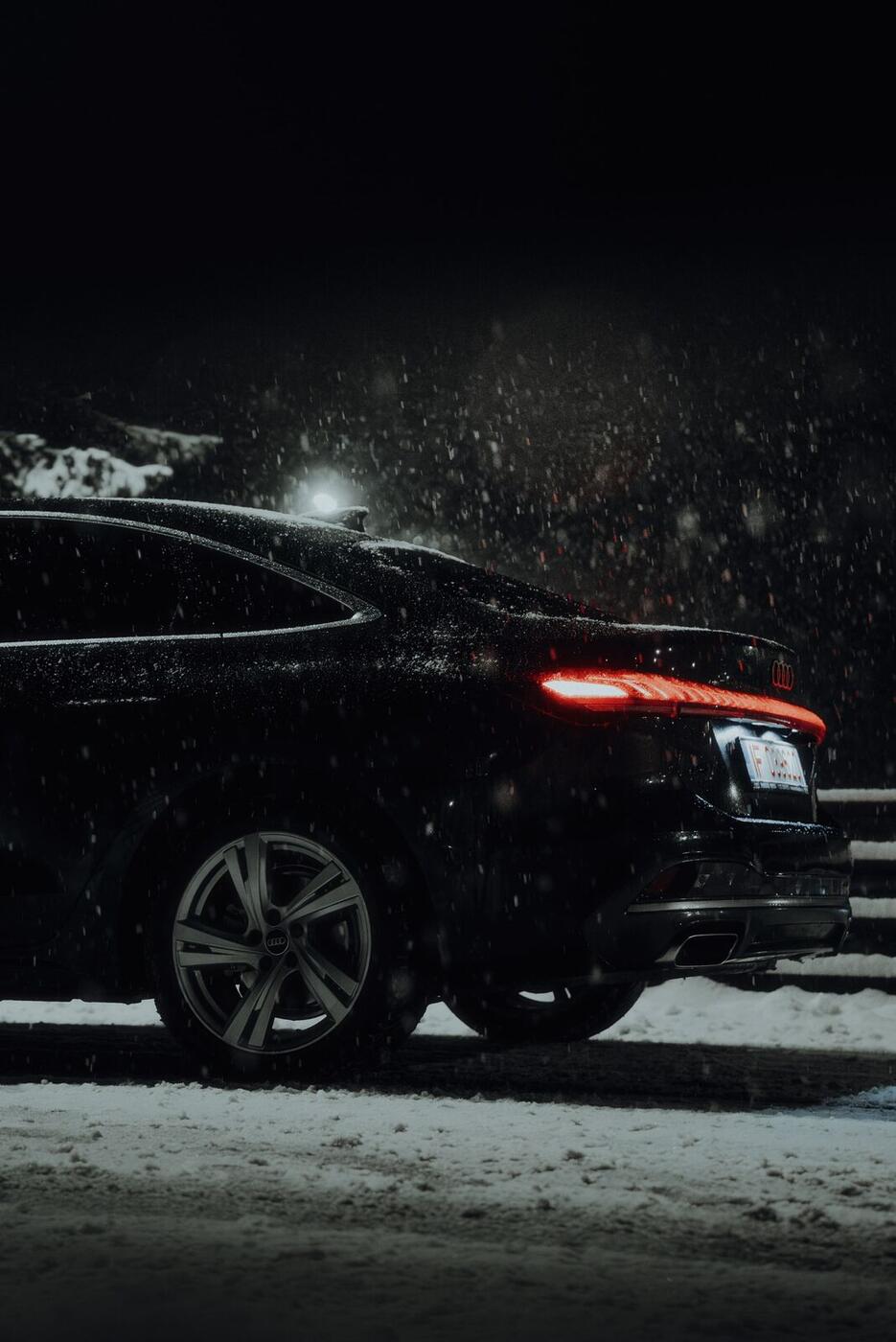 Audi A5 2025 in snow, frame 4
