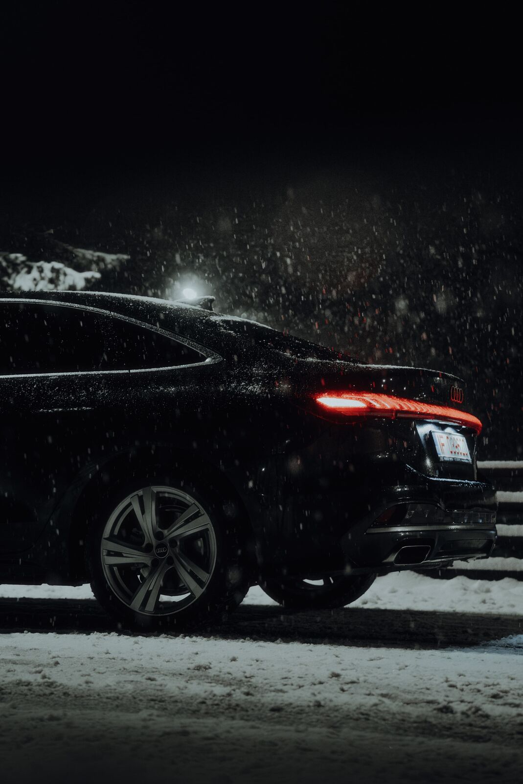 Audi A5 2025 in snow, frame 4