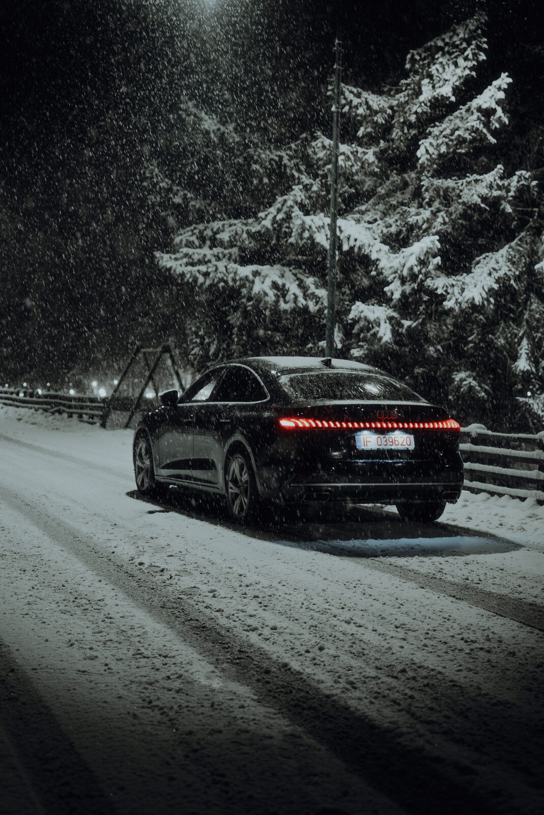 Audi A5 2025 in snow, frame 5