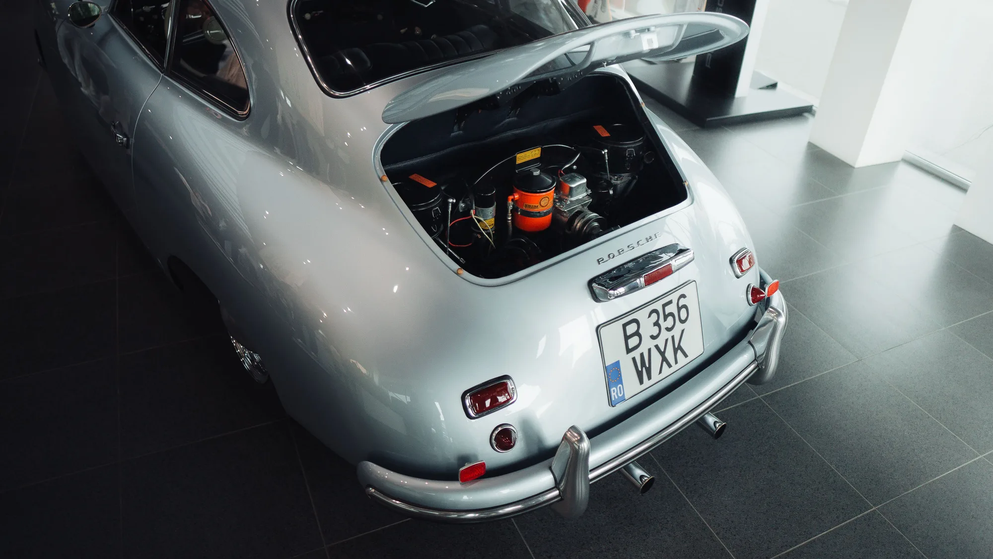 Porsche Classics - frame 4