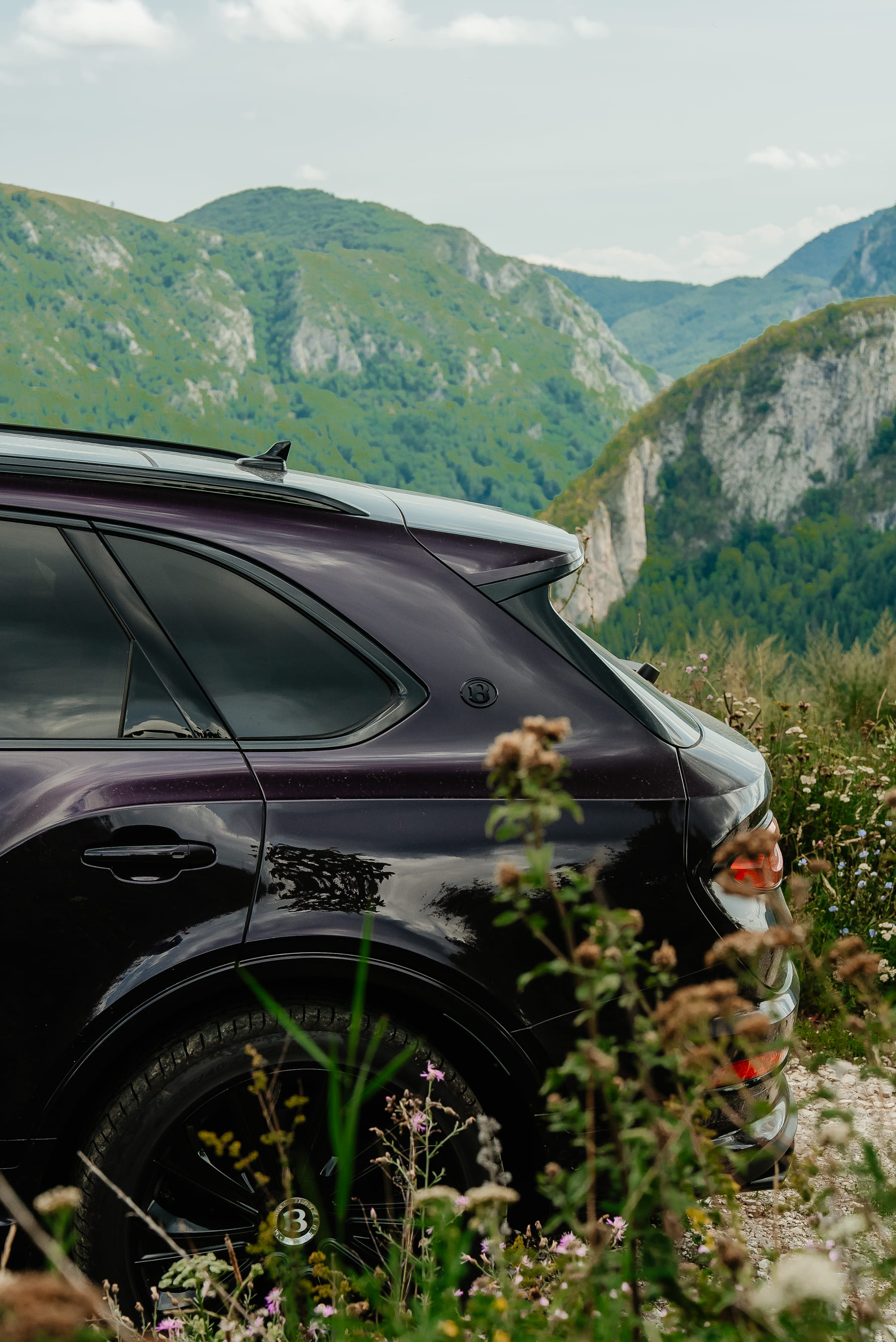 Bentley on Cheile Turzii frame 9